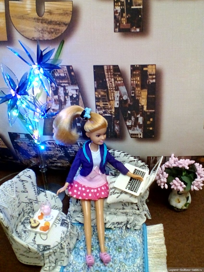 Лурения: из жизни девочек, маленьких и постарше - 4