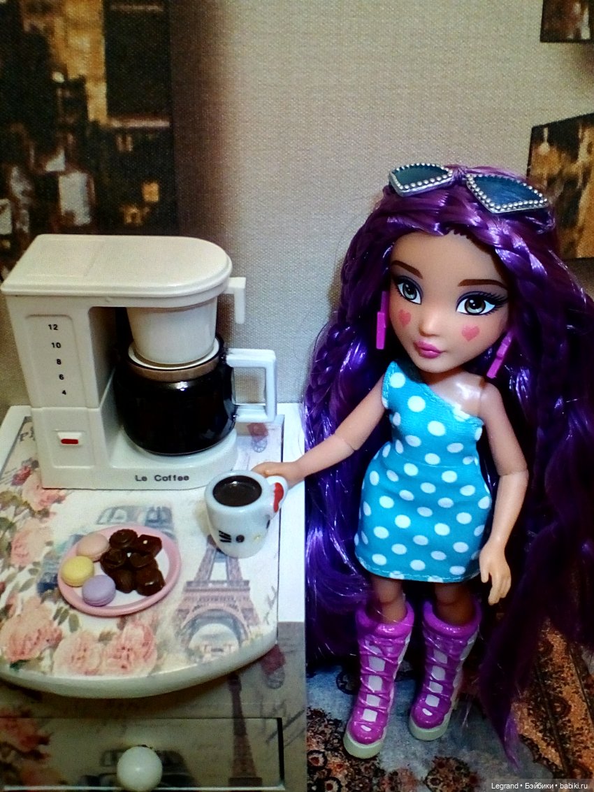 Лурения: из жизни девочек, маленьких и постарше - 4