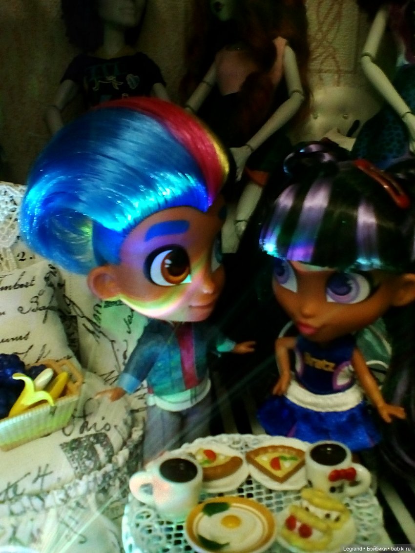 Новенькие в Лурении: Грег и Неслихан