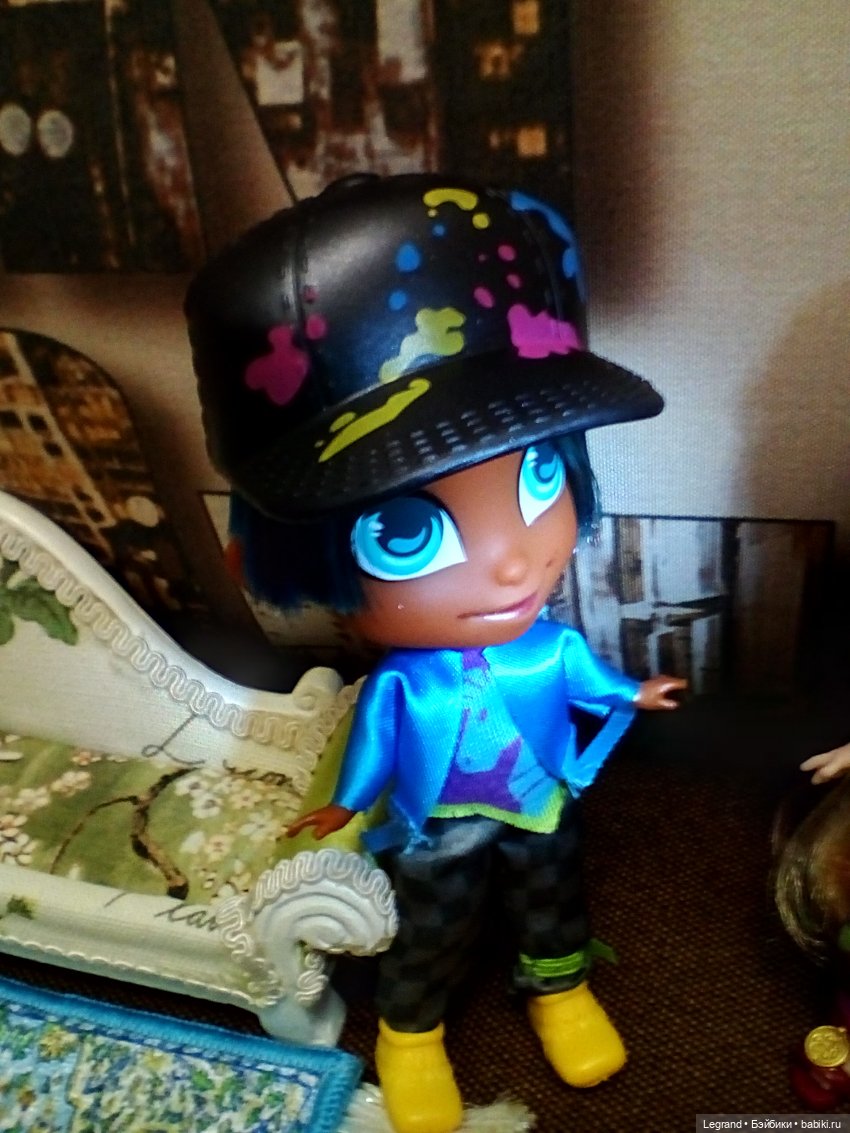 Новенькие в Лурении: приезд Логана (фото 2)