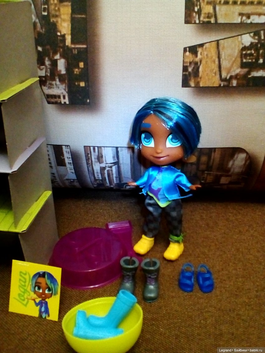 Hairdorables Hairdudeables: распаковка куклы-мальчика