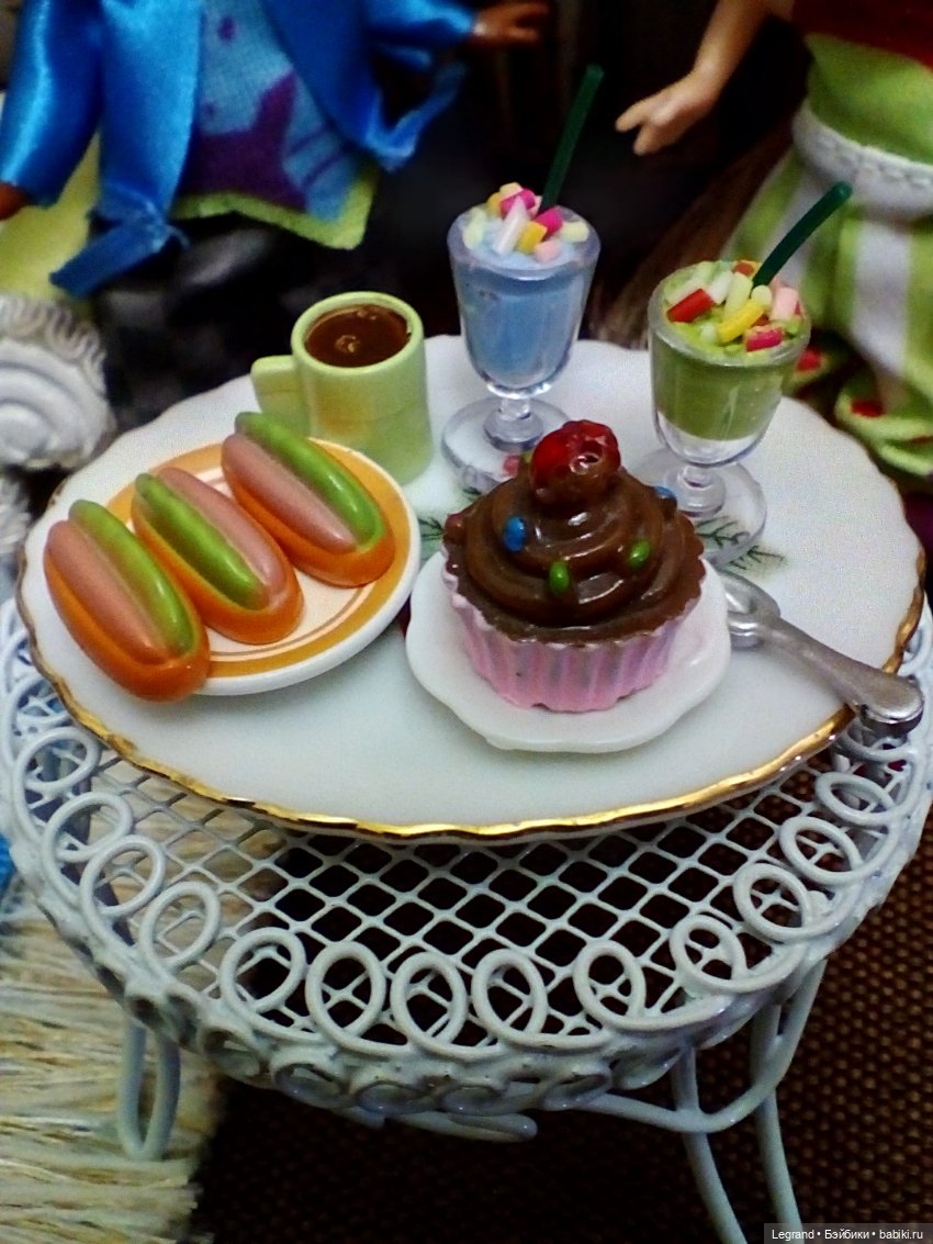 Новенькие в Лурении: приезд Логана (фото 10)