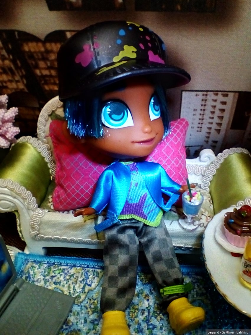 Новенькие в Лурении: приезд Логана