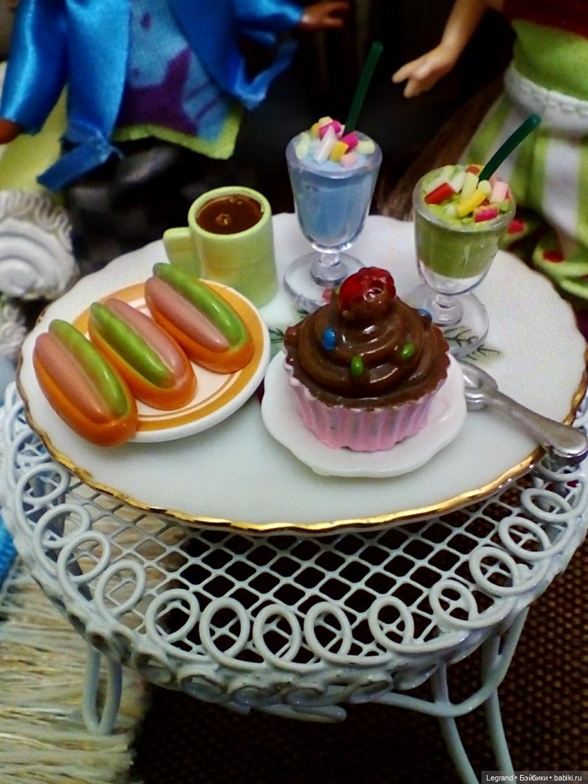 Новенькие в Лурении: приезд Логана (фото 9)