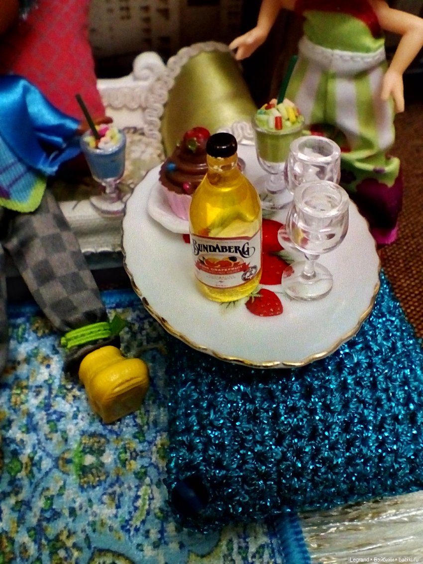 Новенькие в Лурении: приезд Логана