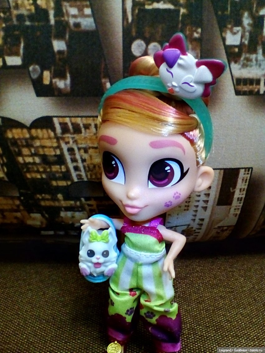 Они сами пишут свои истории: О переселении в Лурению Hairdorables