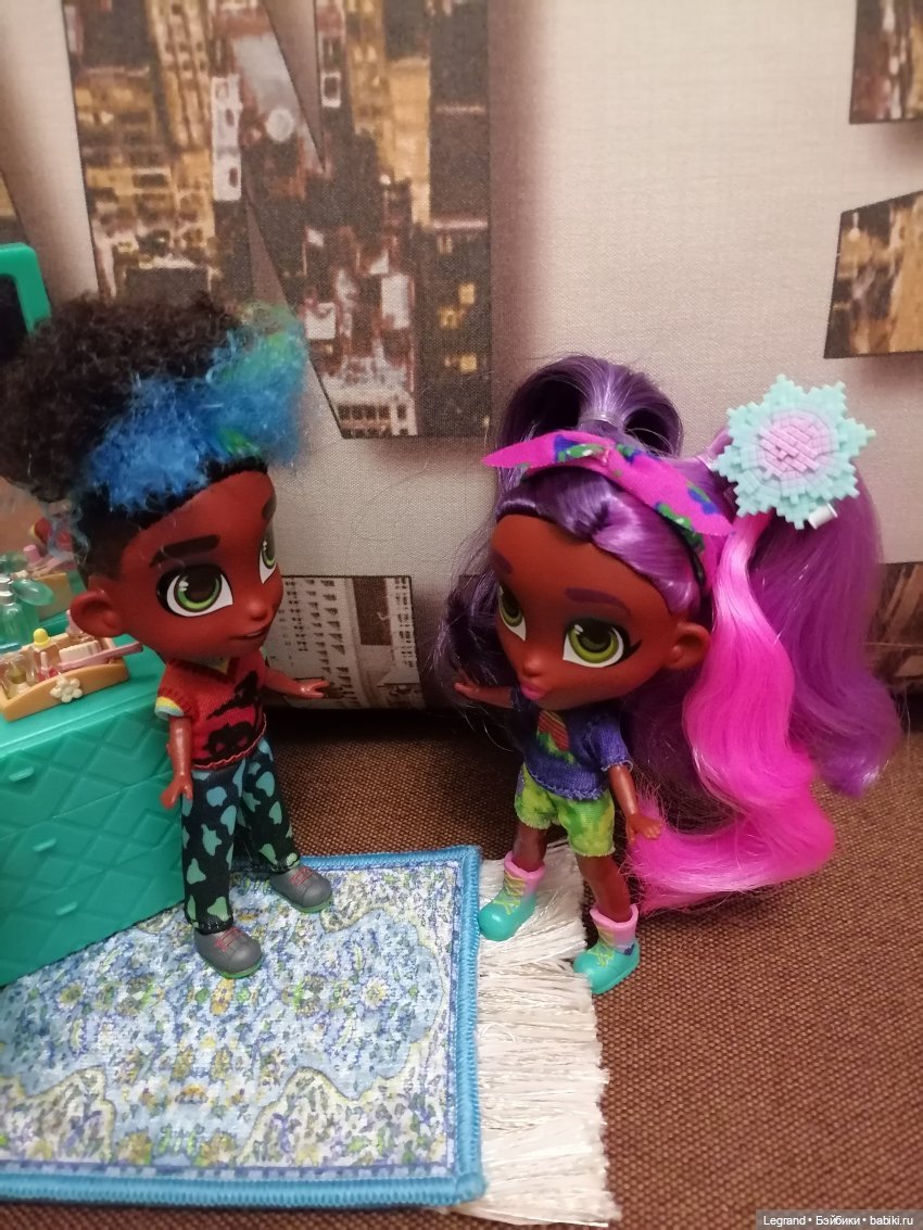 Они сами пишут свои истории: О переселении в Лурению Hairdorables