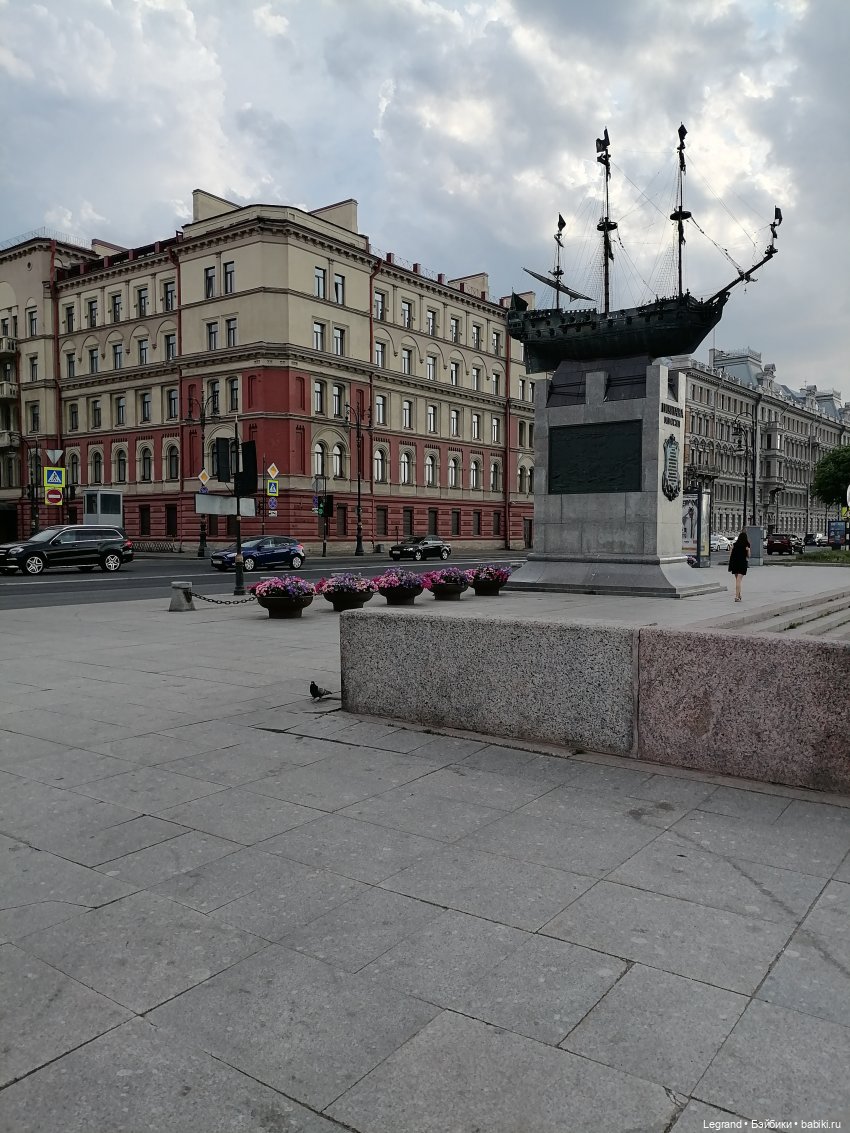 Петербург. Прогулка к Неве с Мокко