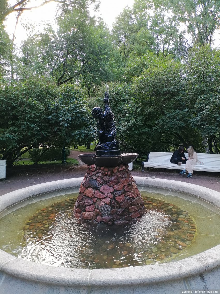 Петербург. Таврический сад, Парадный квартал