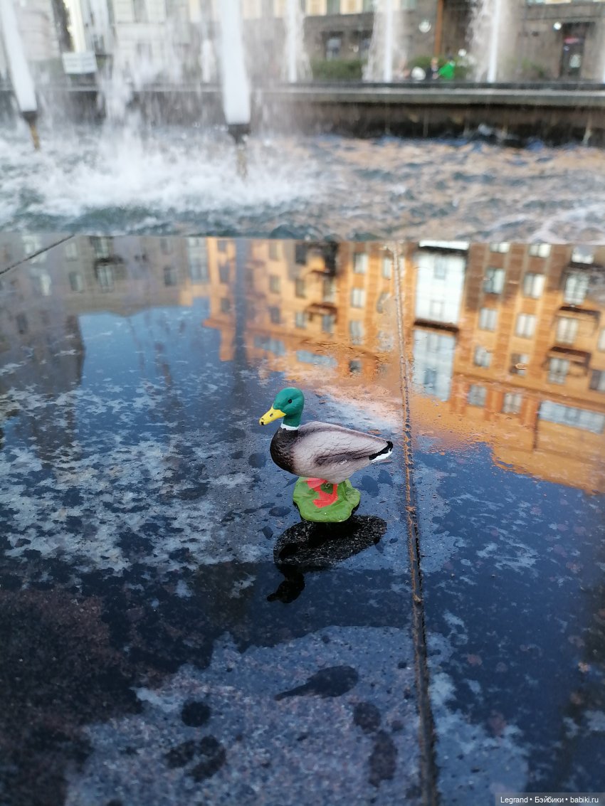 Селезень на прогулке — Интересные игрушки и фигурки (разное): редкие