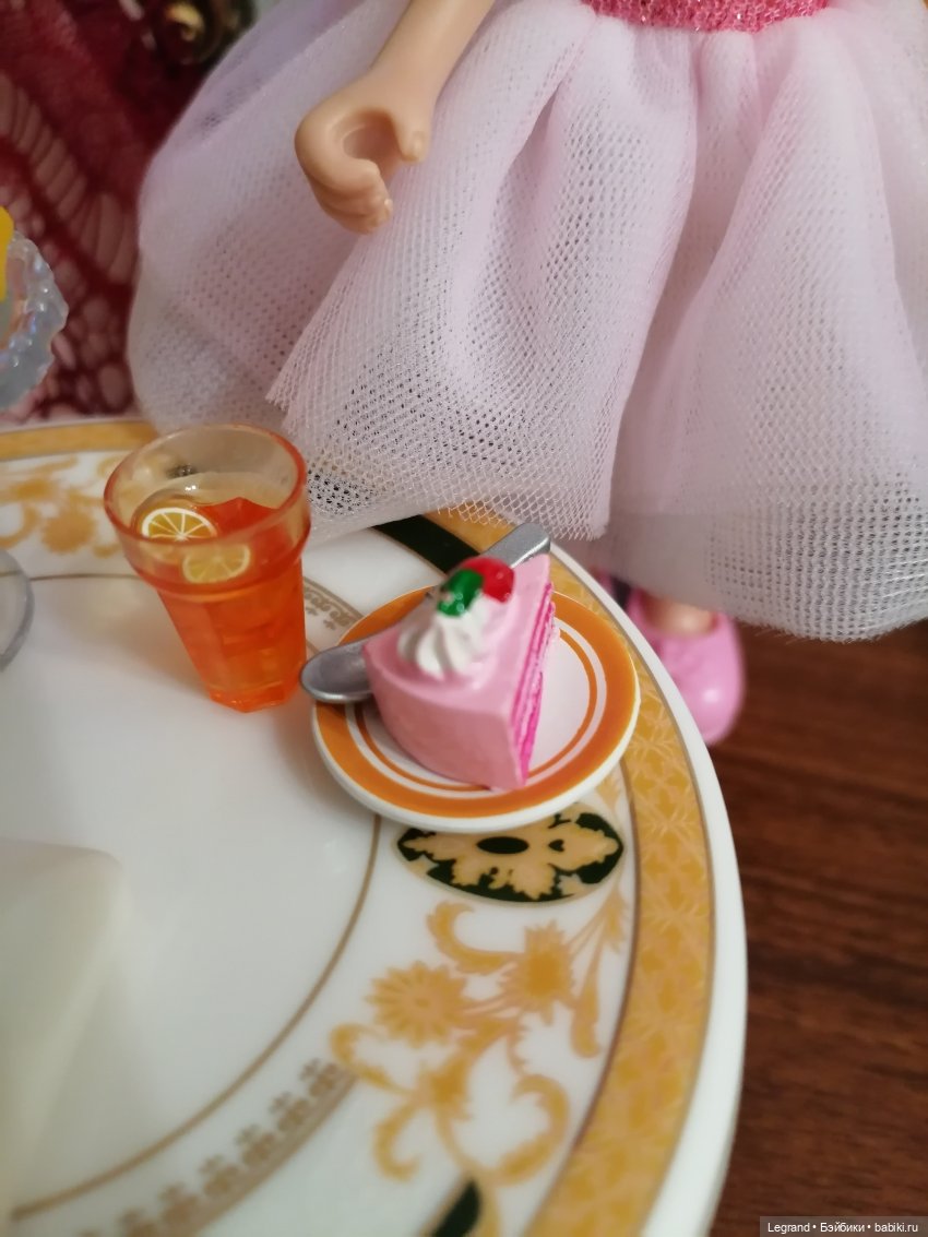 Они сами пишут свои истории: Лёгкий побочный эффект