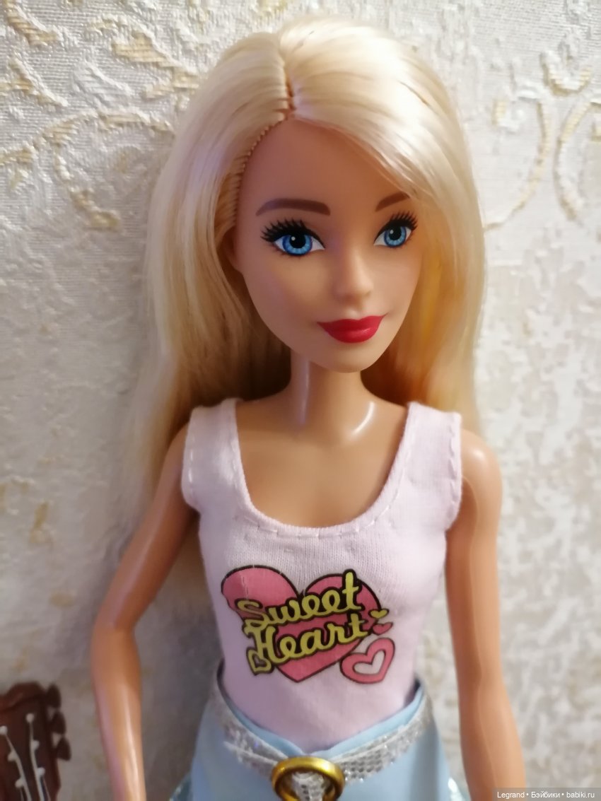 Они сами пишут свои истории: О Мышке, клубнике и не только