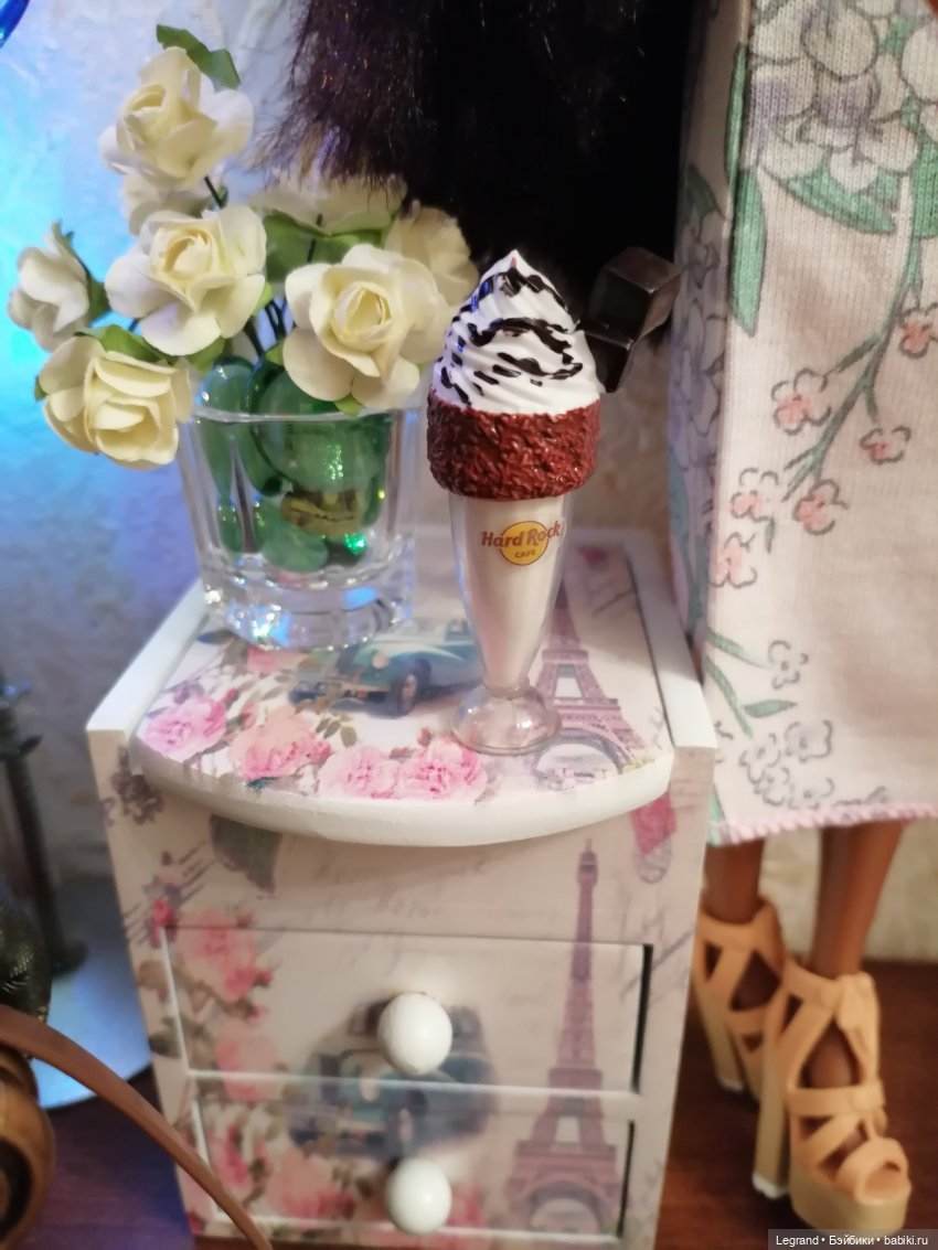 Они сами пишут свои истории: Жак-Анж, Фирузе, Айше (фото 2)