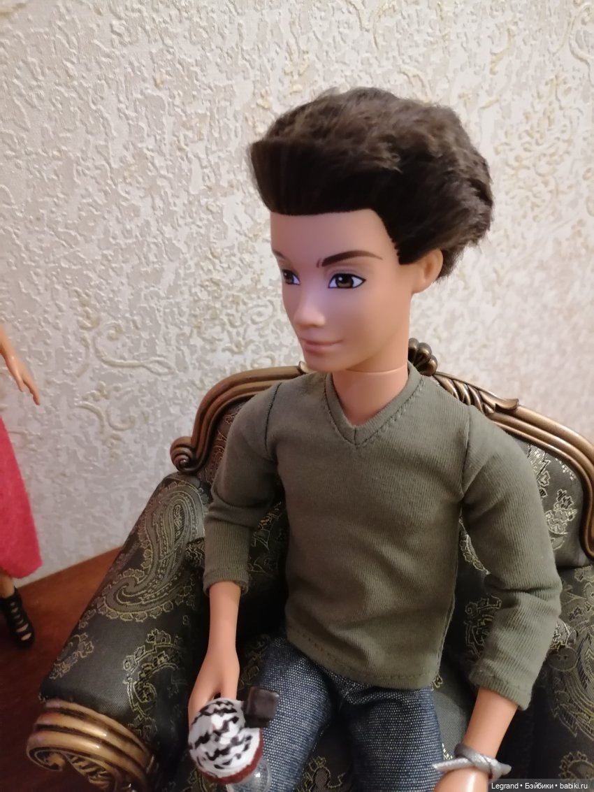 Они сами пишут свои истории: Жак-Анж, Фирузе, Айше