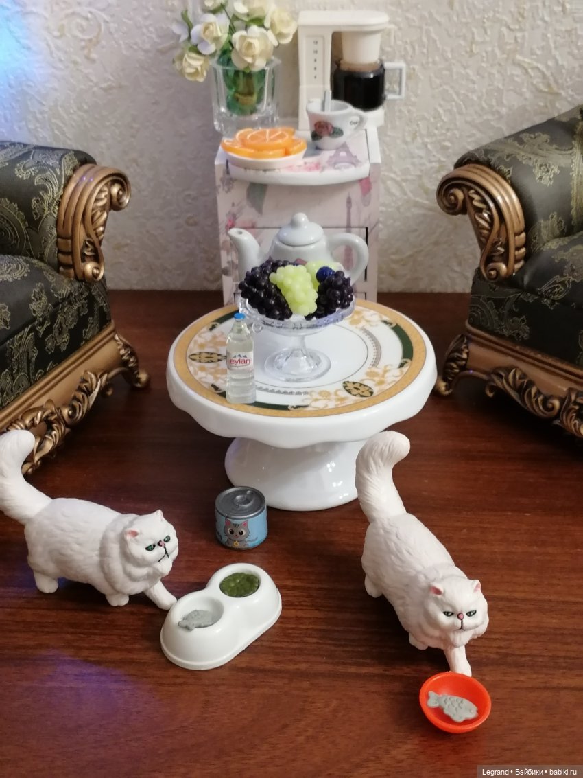 Лурения: кошки на вилле — Интересные игрушки и фигурки (разное): редкие