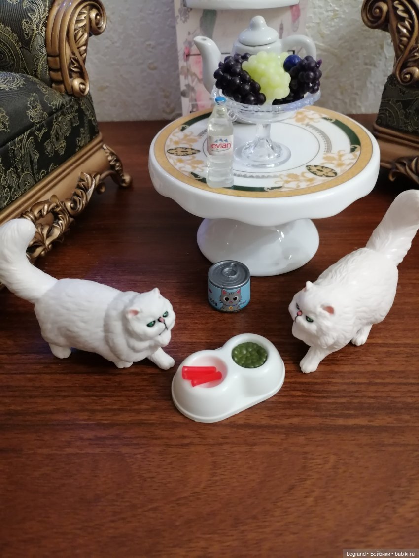 Лурения: кошки на вилле — Интересные игрушки и фигурки (разное): редкие (фото 2)