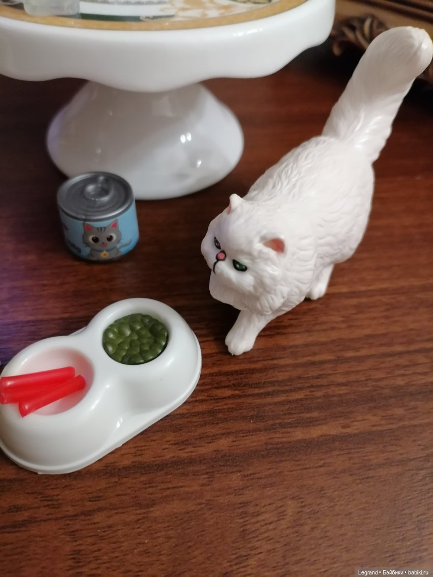 Лурения: кошки на вилле — Интересные игрушки и фигурки (разное): редкие (фото 3)