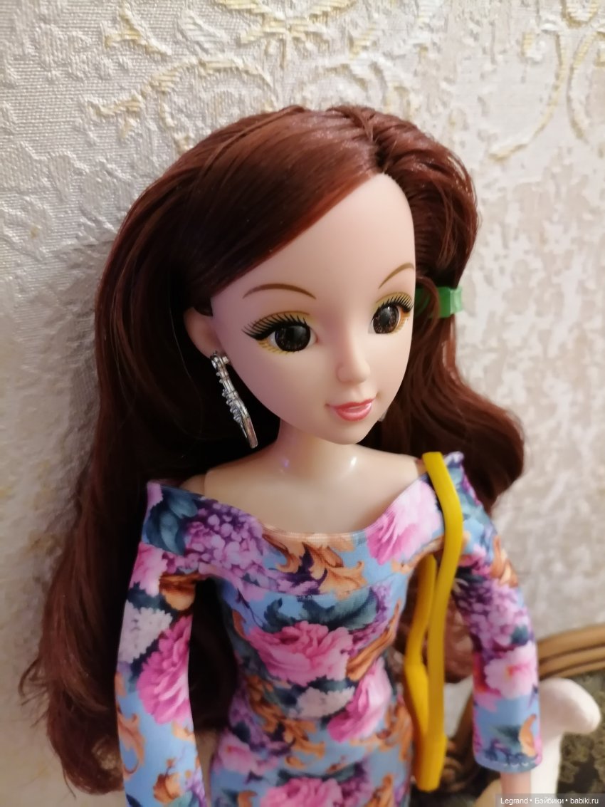 Лурения. Чилек в платье от Elenpriv