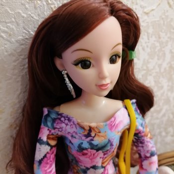 Лурения. Чилек в платье от Elenpriv