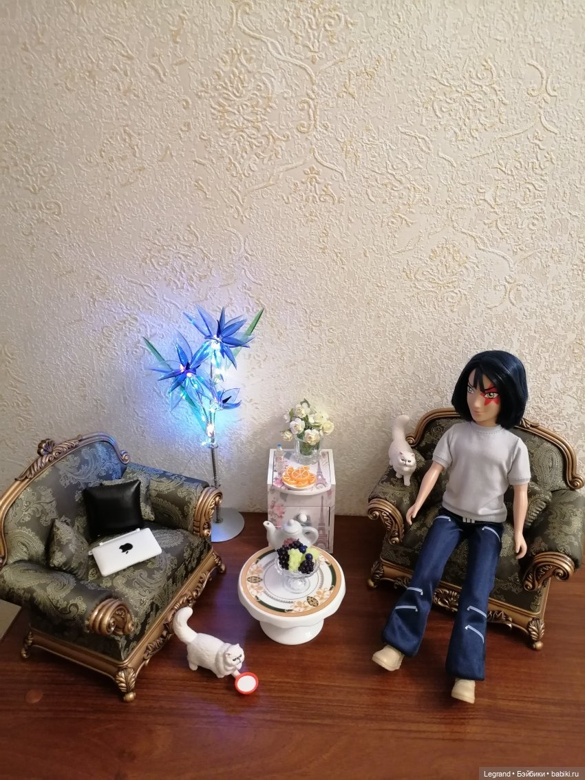 Лурения. Обновки других жителей