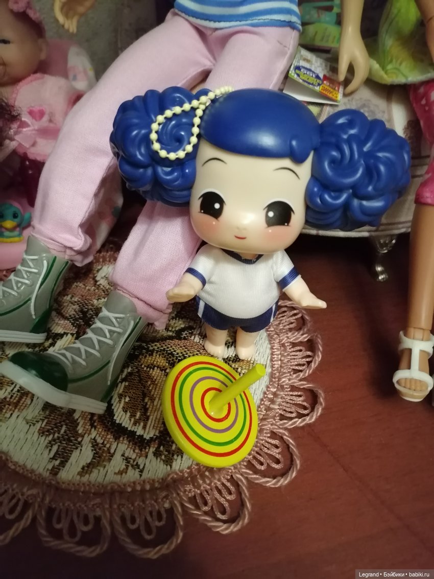 Лурения. Новости — Коллекции игровых кукол (Playline): фото полок (фото 6)