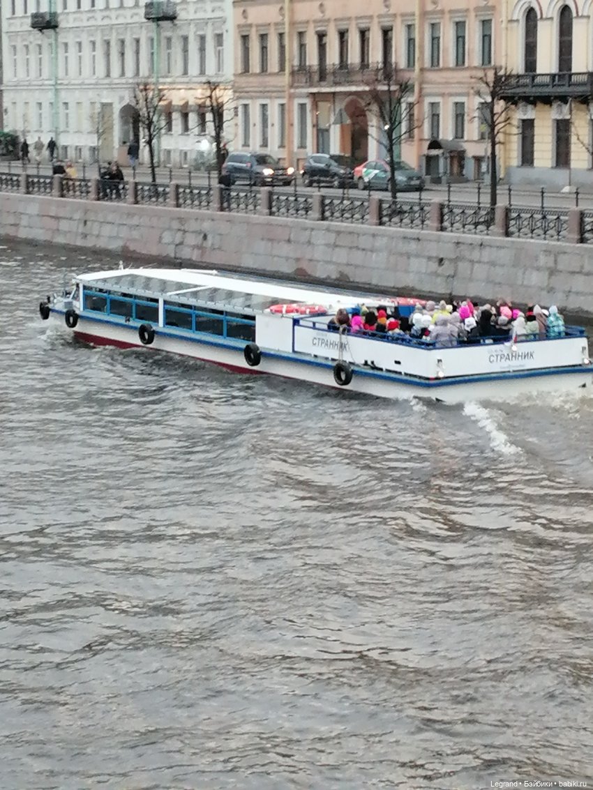 Апрельский Санкт-Петербург: Прогулка с Милошем