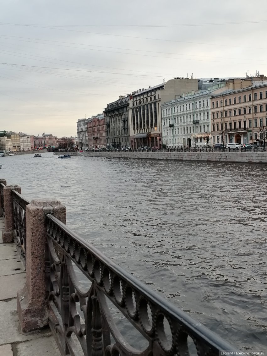 Апрельский Санкт-Петербург: Прогулка с Милошем