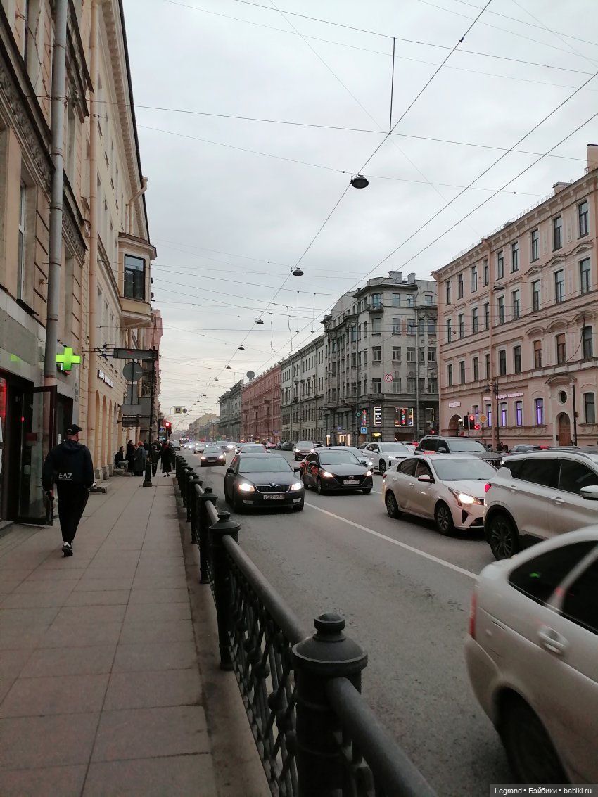 Апрельский Санкт-Петербург: Прогулка с Милошем (фото 10)