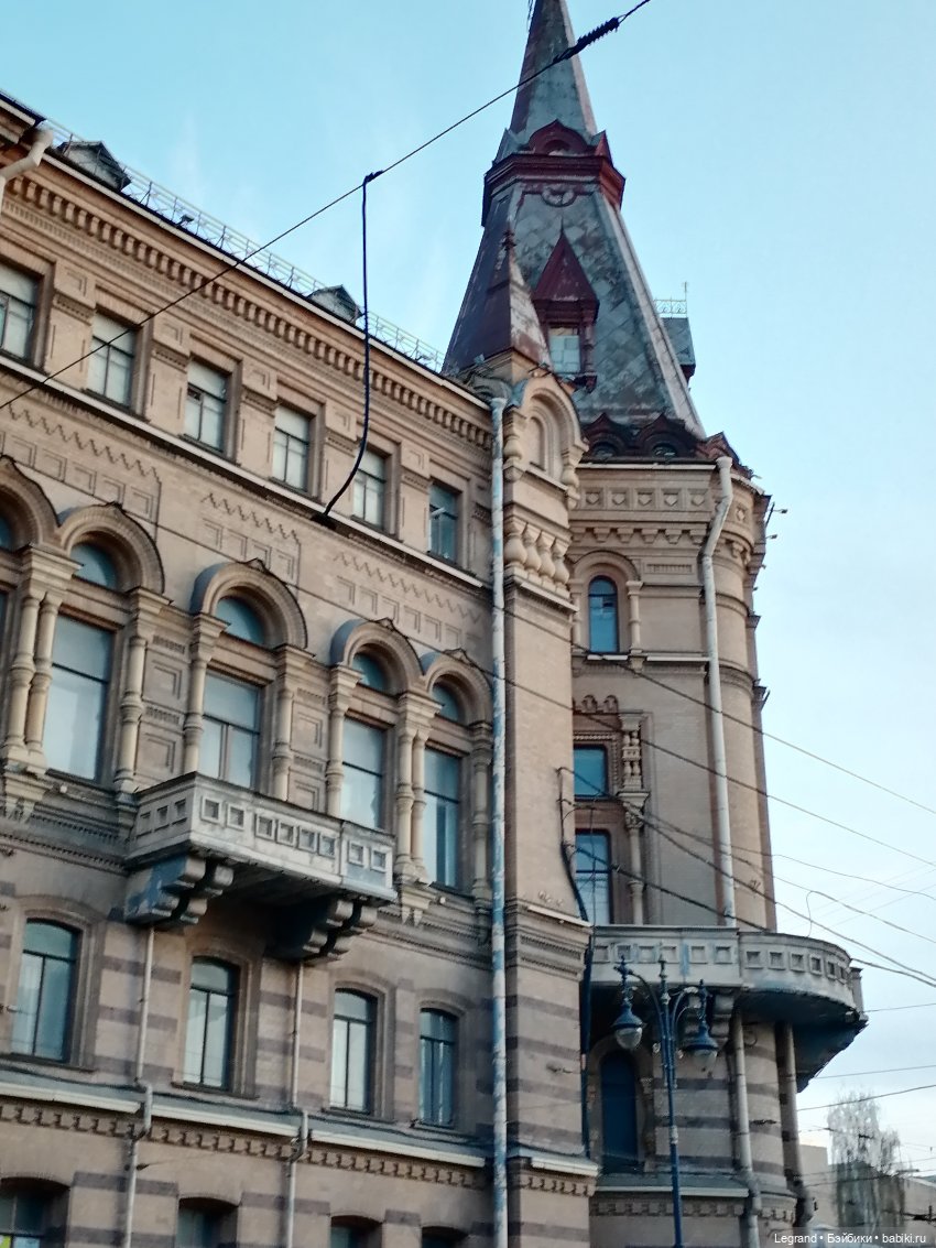 Санкт-Петербург. Цветение сакуры (фото 9)