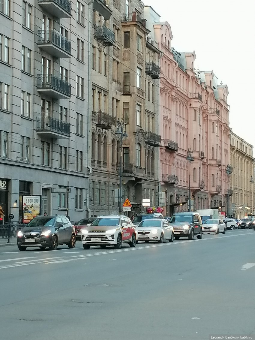 Санкт-Петербург. Цветение сакуры (фото 7)