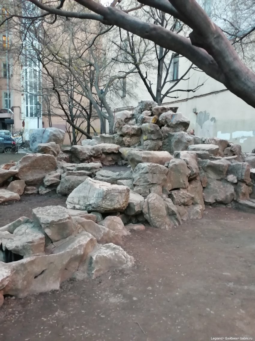 Санкт-Петербург. Цветение сакуры