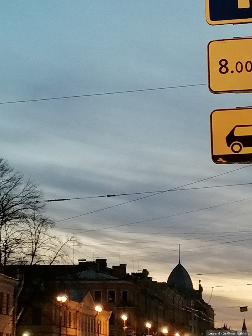 Санкт-Петербург: Айсель в вечернем Парадном (фото 4)