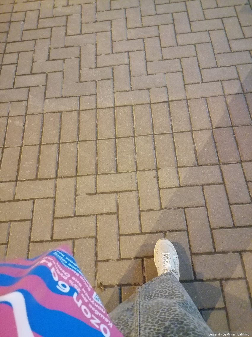 Санкт-Петербург: Айсель в вечернем Парадном