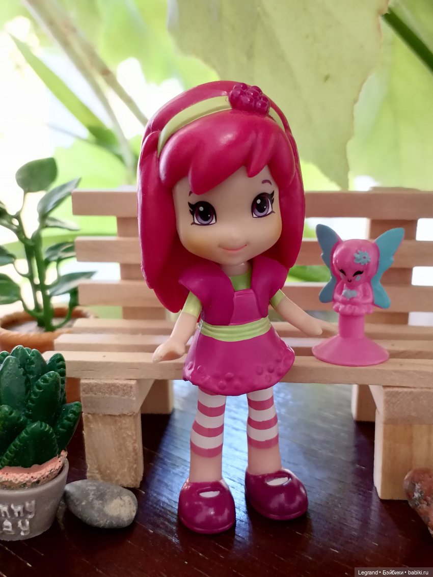 Луренские сады: дети и питомцы на прогулке