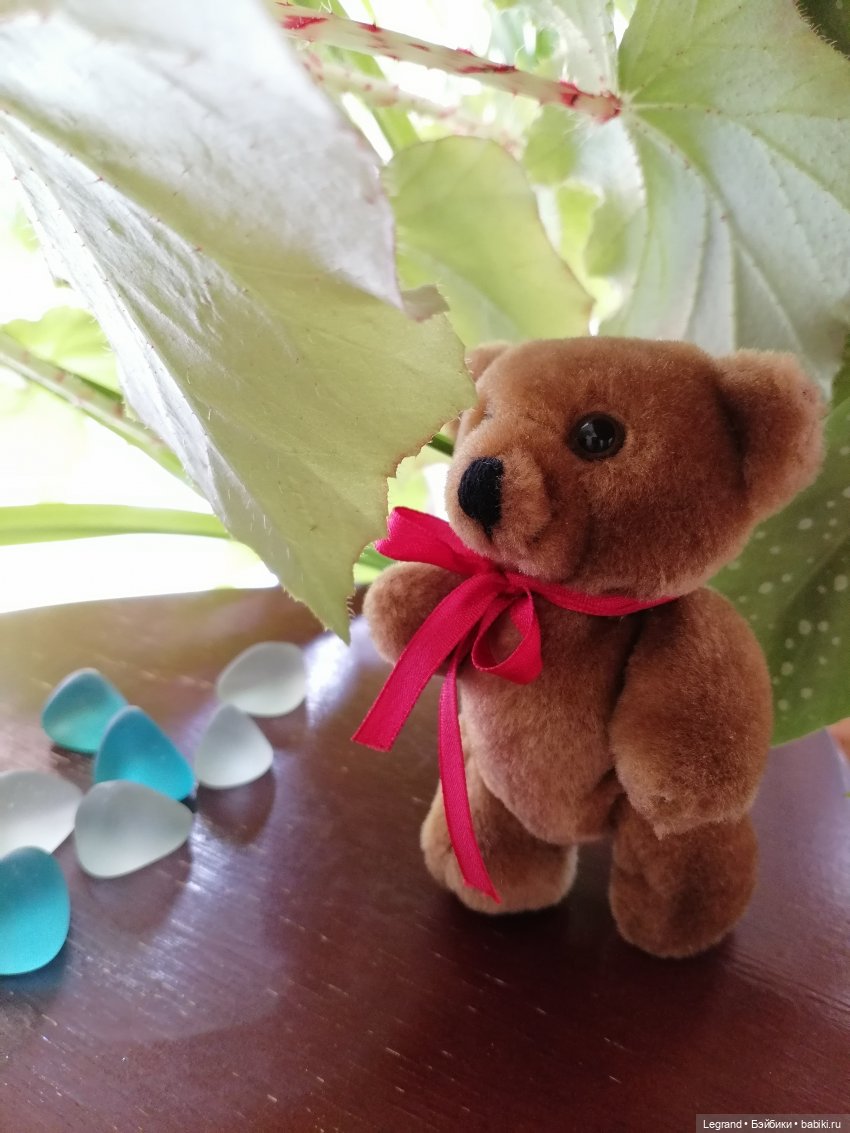 Лурения: Мишель в саду с коктейлем