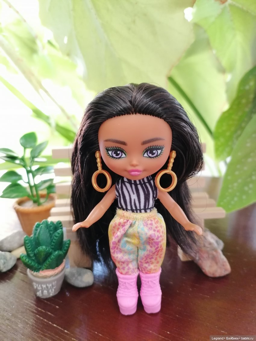 Луренские сады: дети и питомцы на прогулке