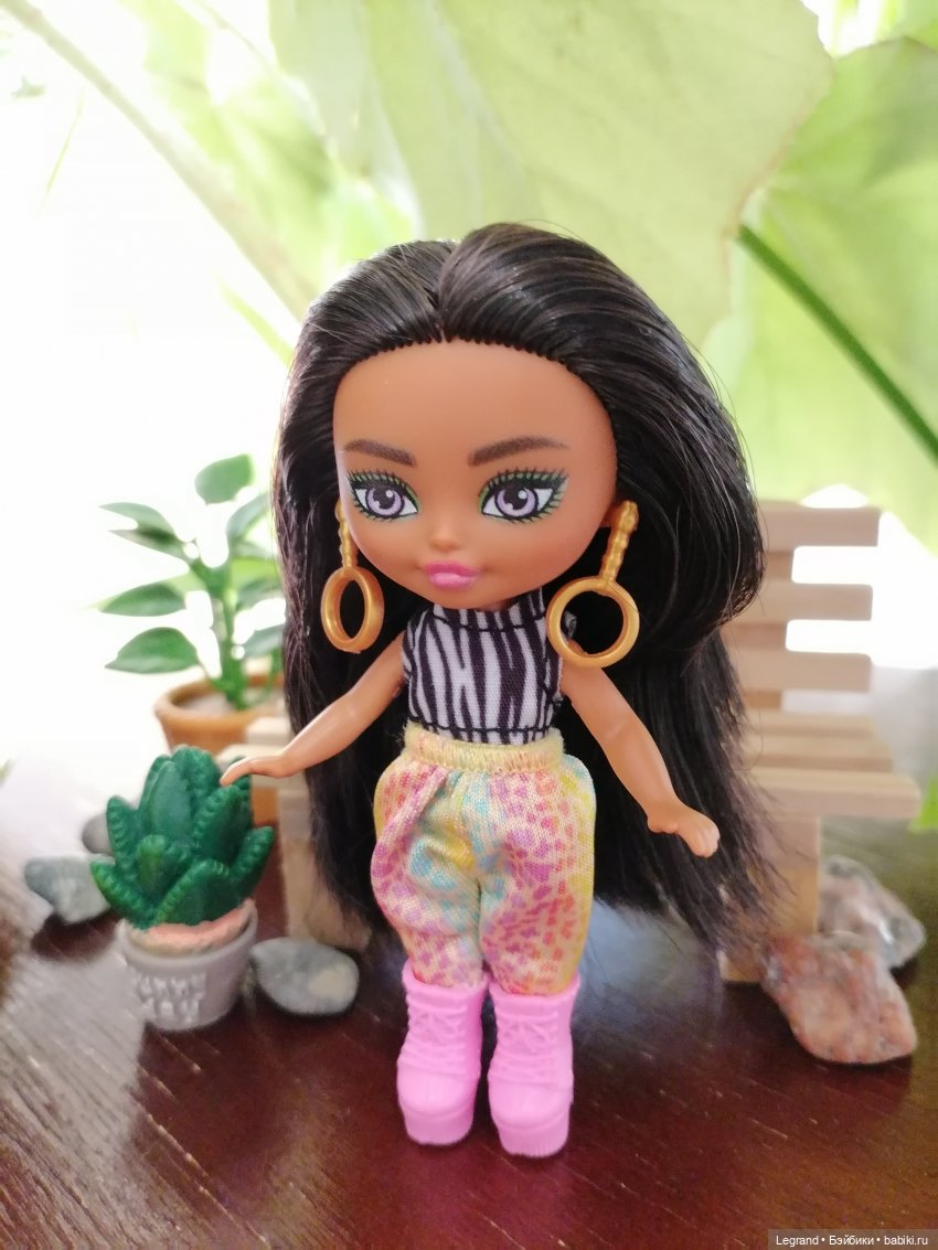 Луренские сады: дети и питомцы на прогулке