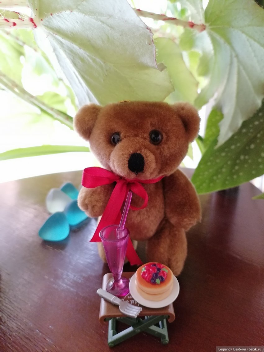 Лурения: Мишель в саду с коктейлем (фото 4)