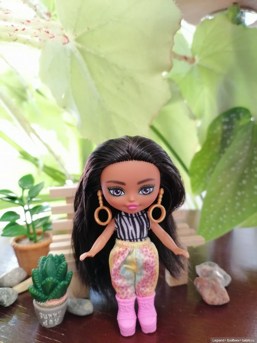 Луренские сады: дети и питомцы на прогулке