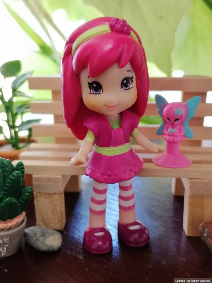 Луренские сады: дети и питомцы на прогулке