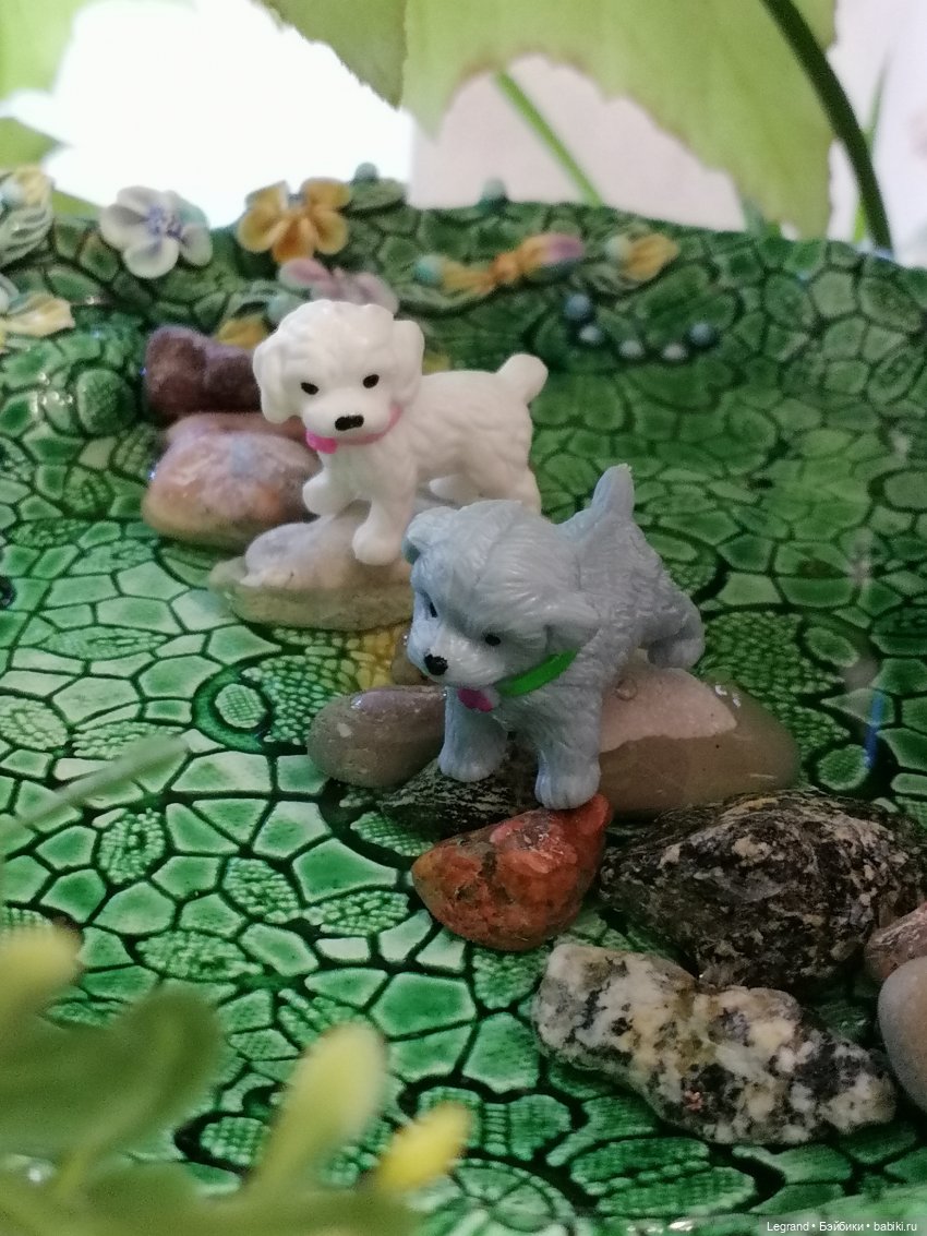 Лурения: Дамла и Айсель в саду (фото 6)