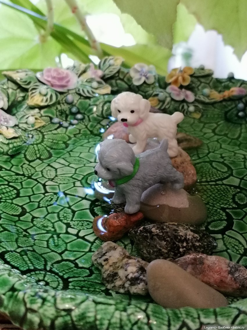 Лурения: Дамла и Айсель в саду (фото 9)