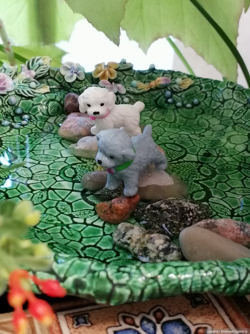 Лурения: Дамла и Айсель в саду (фото 10)