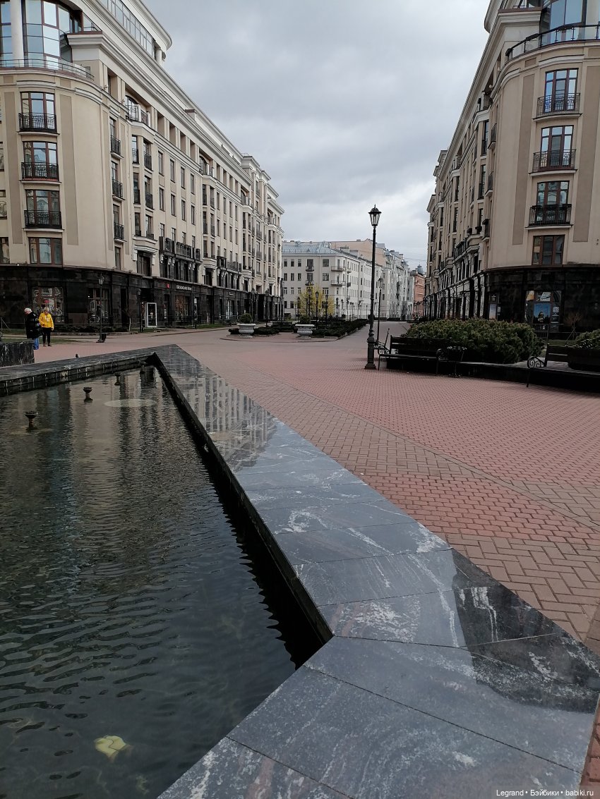 Санкт-Петербург: прогулка с собачками. У фонтанов