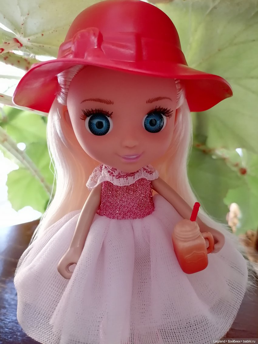 Луренские сады: девочки на прогулке (фото 4)