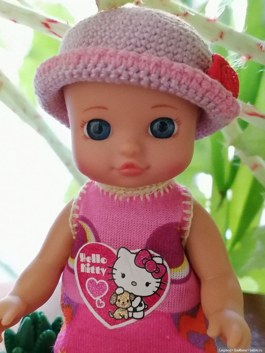 Луренские сады: девочки на прогулке