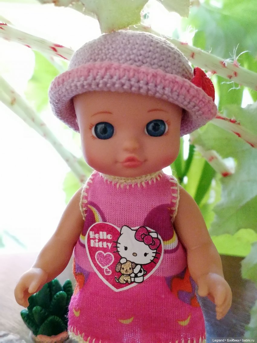 Луренские сады: девочки на прогулке