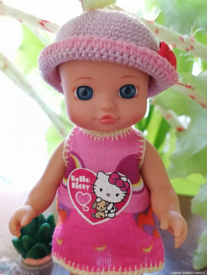 Луренские сады: девочки на прогулке