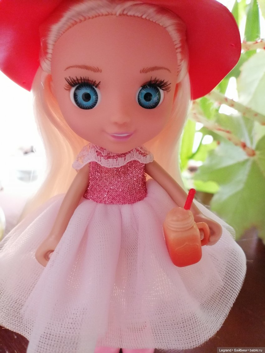 Луренские сады: девочки на прогулке (фото 7)