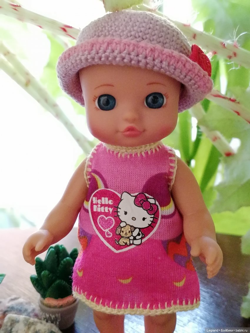 Луренские сады: девочки на прогулке